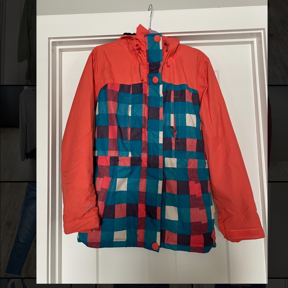 Colorful PWDER ROOM ski jacket. Size M/L
